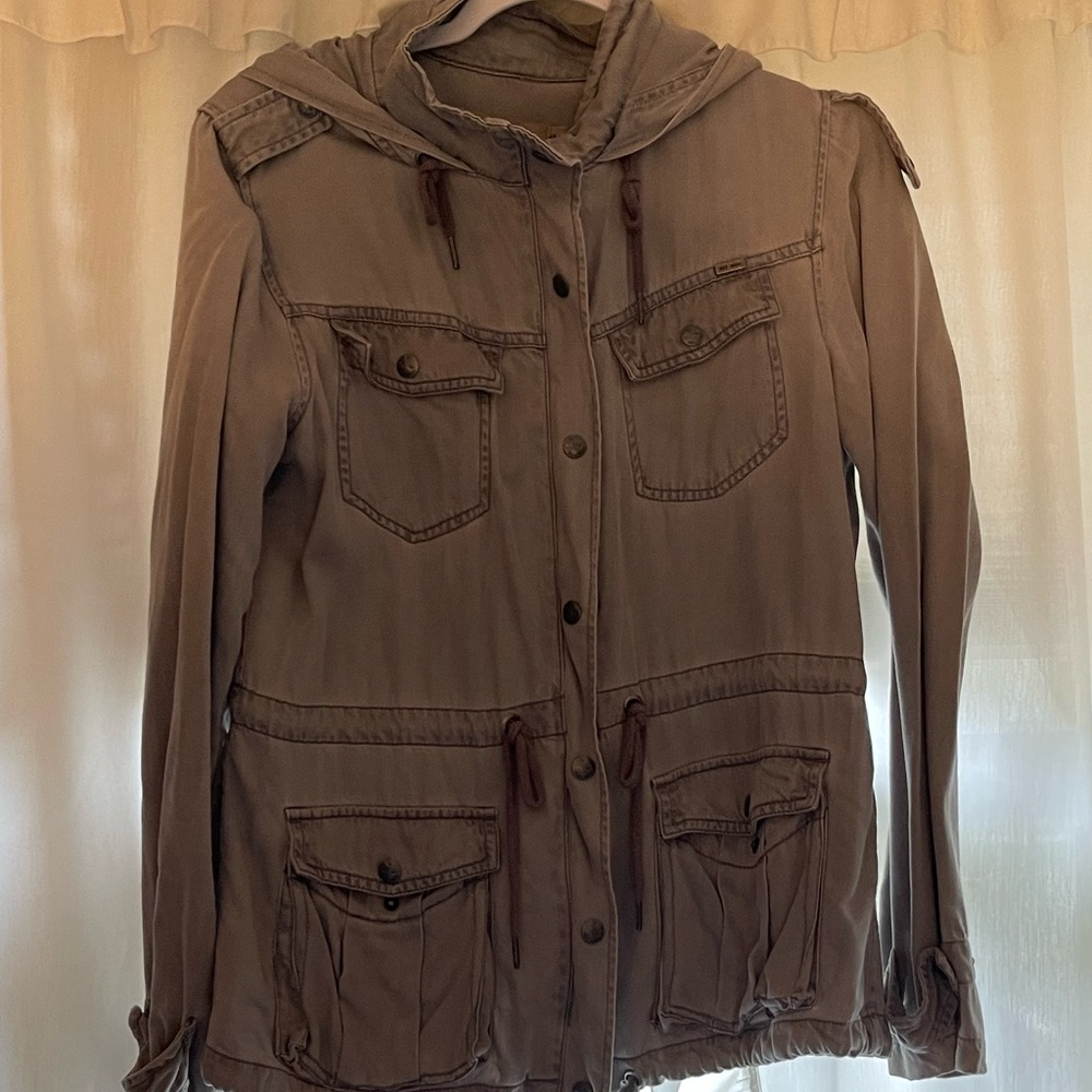 Max Jeans Spring/Summer light jacket. Excellent/good condition.